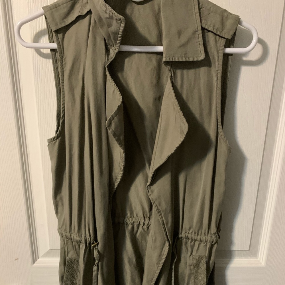 Utility Vest - Picture 2 of 2